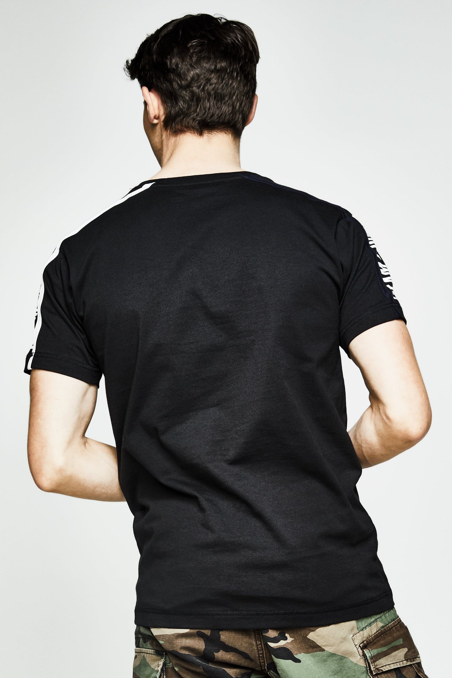 LIQUID TAPING SHORT SLEEVE TEE - Team Liquid