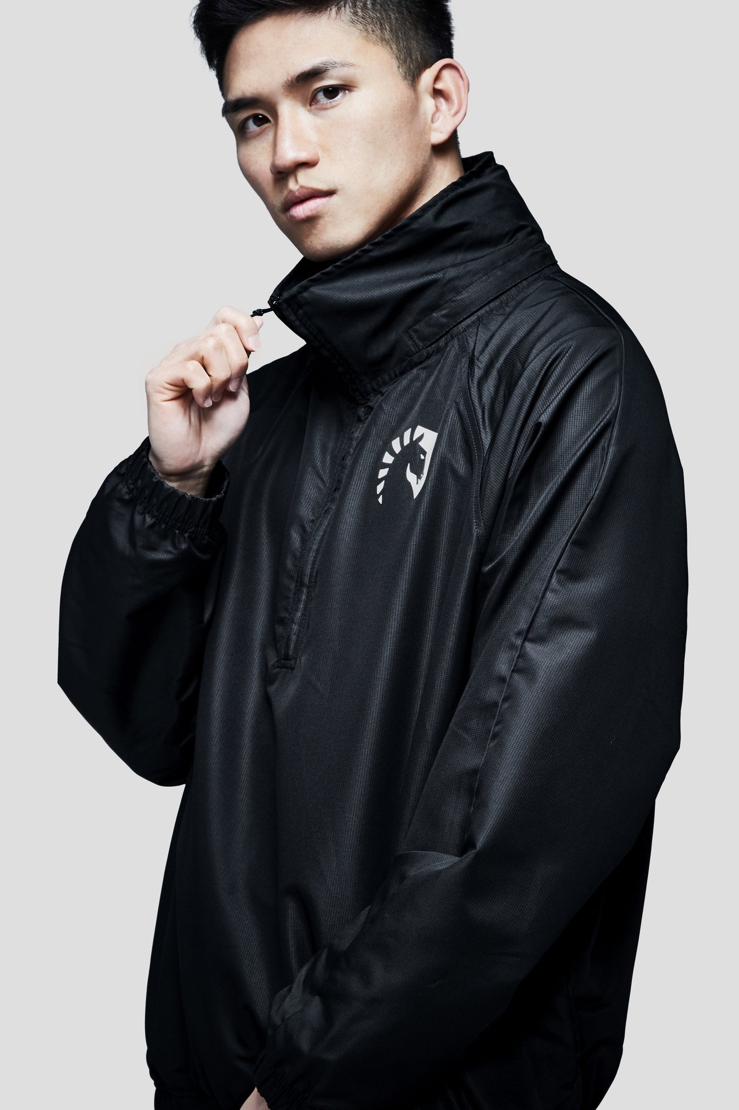 LIQUID PRESTIGE HALF ZIP WINDBREAKER - BLACK - Team Liquid