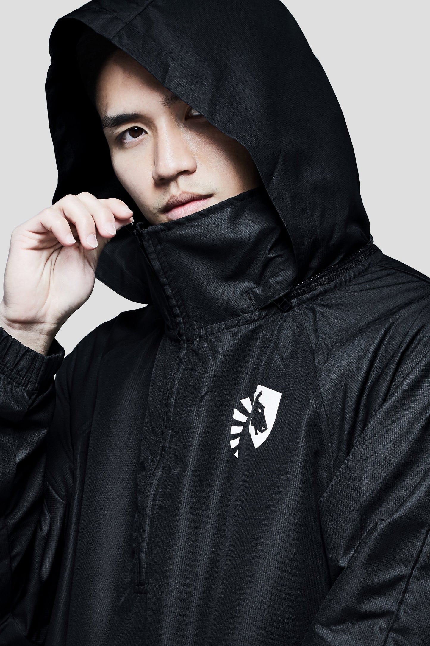 LIQUID PRESTIGE HALF ZIP WINDBREAKER - BLACK - Team Liquid