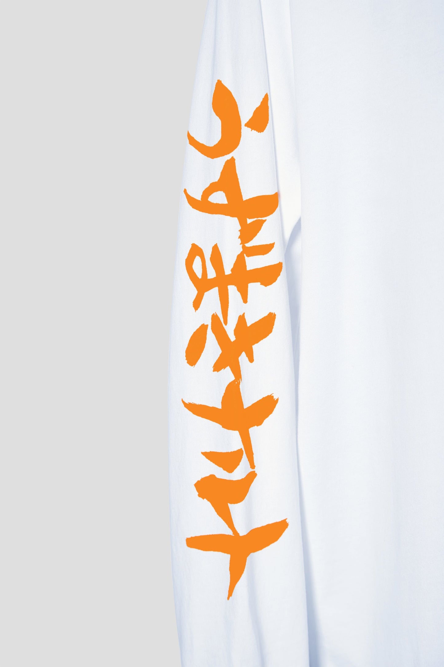 LIQUID x NARUTO VERSUS LONG SLEEVE TEE - WHITE (PRE-ORDER) - Team Liquid
