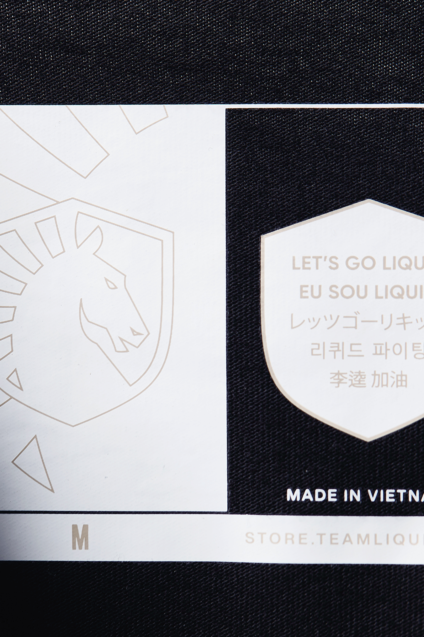 LIQUID HEART CREST TEE - Team Liquid