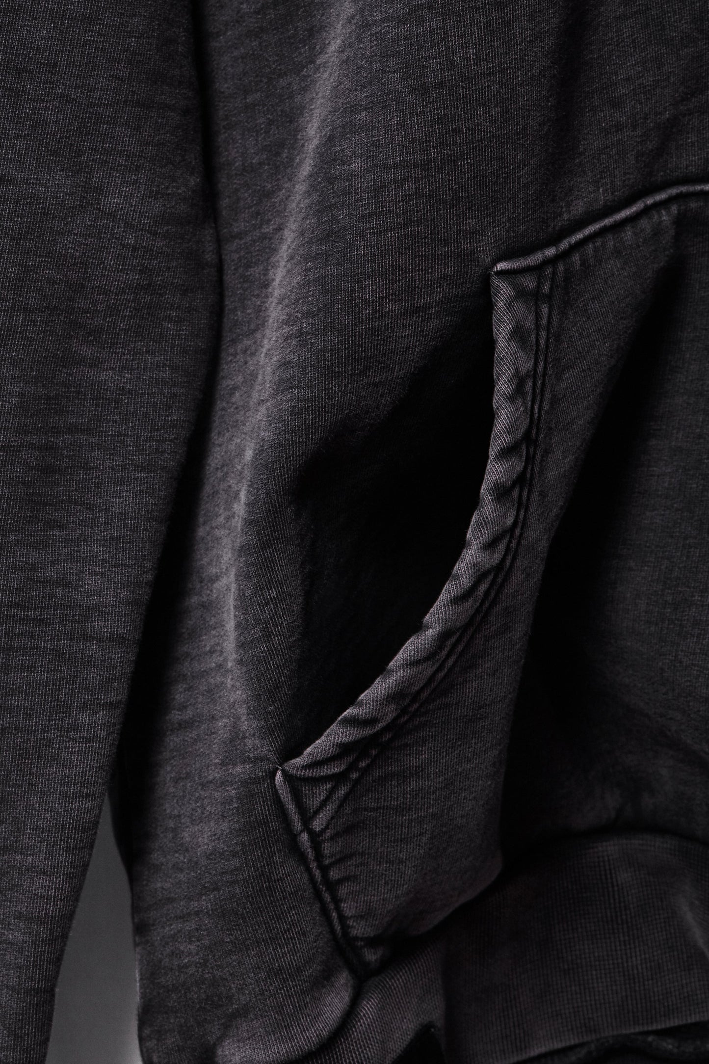 LIQUID x NARUTO ITACHI MINERAL PULLOVER HOODIE - Team Liquid