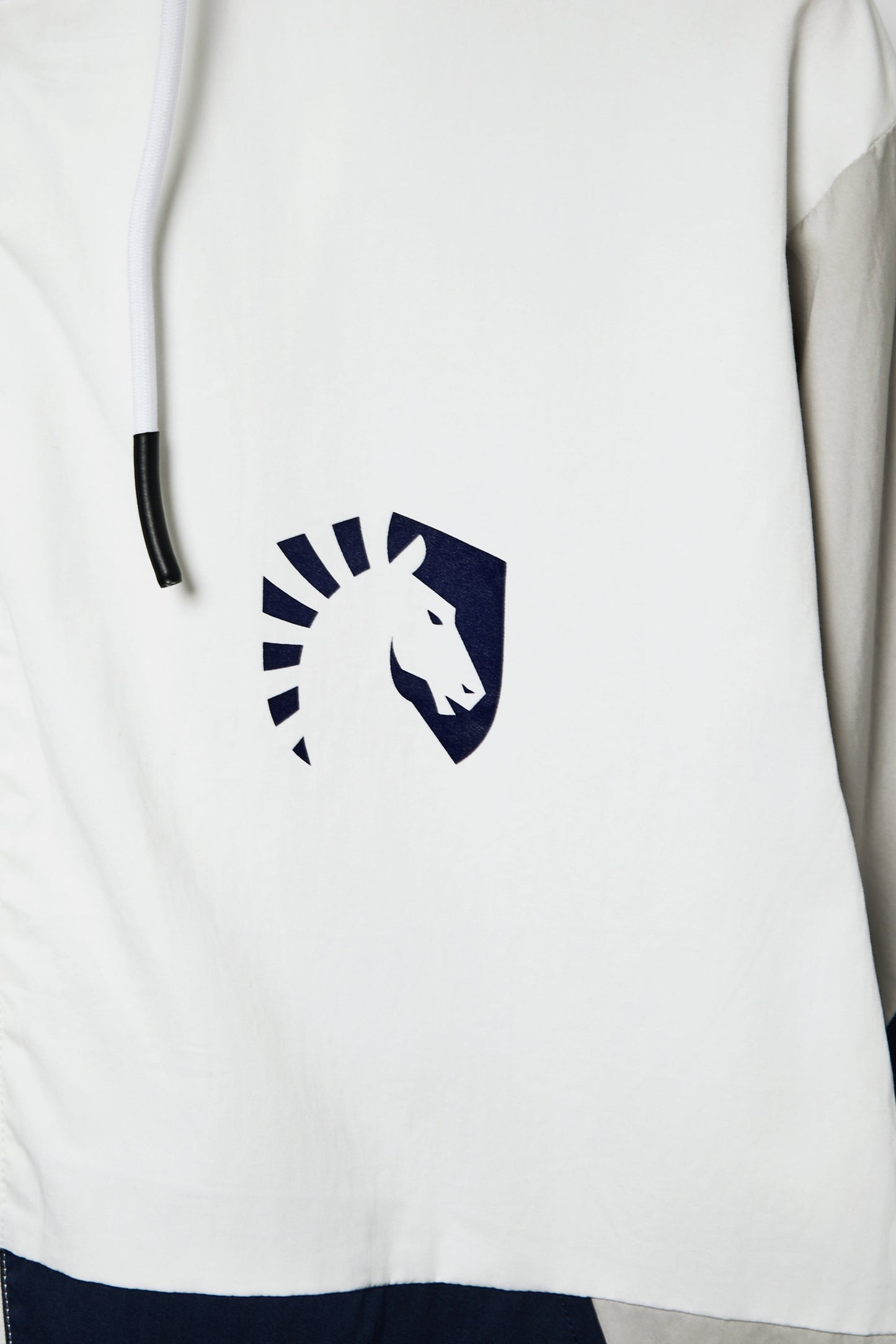 LIQUID CHEVAL WINDBREAKER - Team Liquid