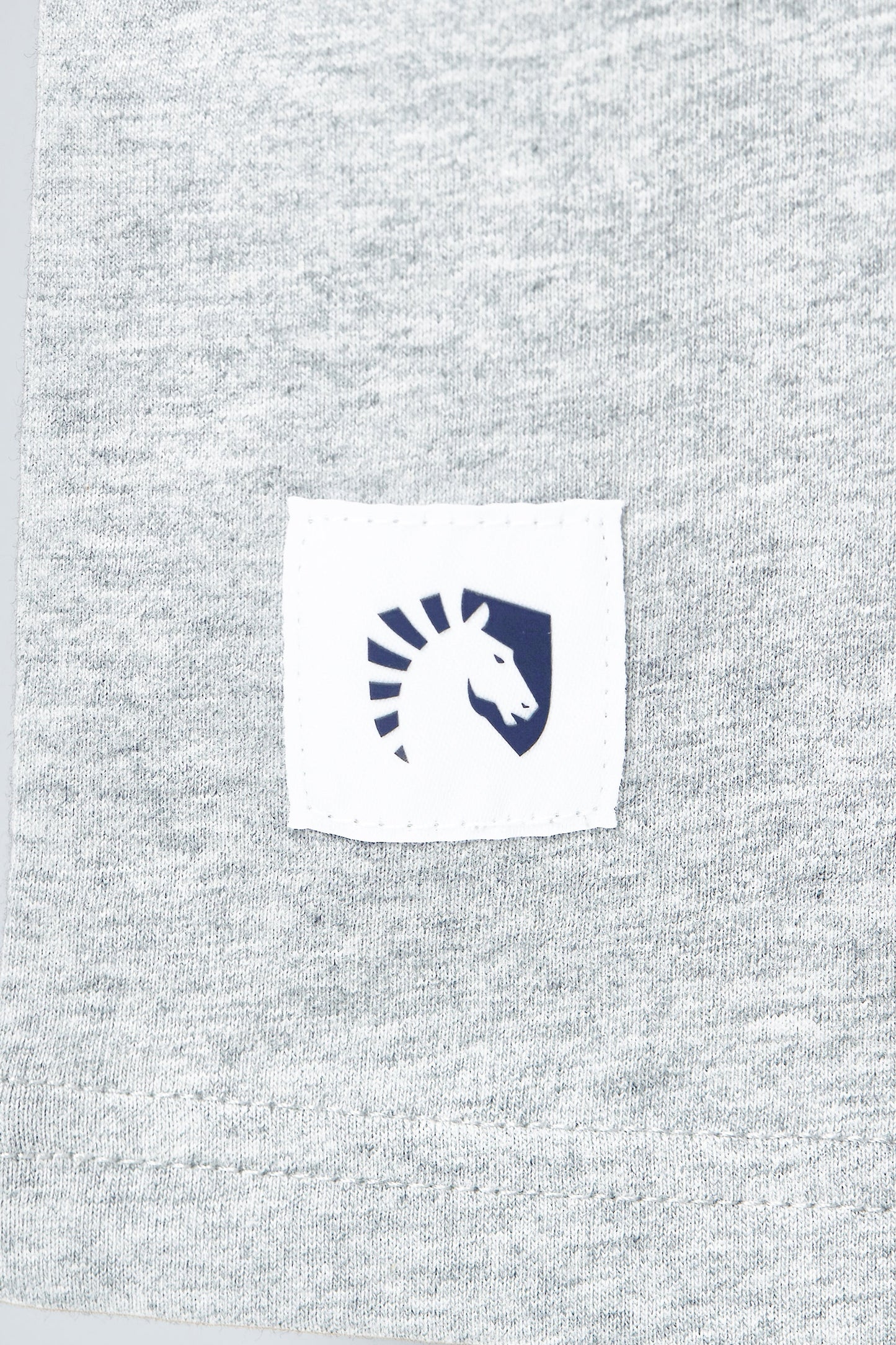 LIQUID HEART CREST LONG SLEEVE TEE - GREY HEATHER - Team Liquid