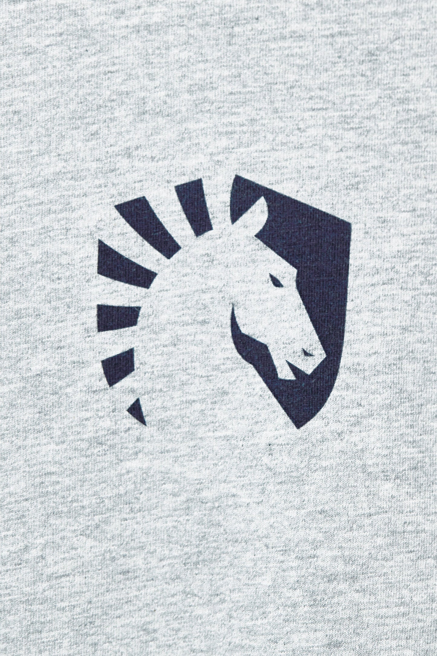 LIQUID HEART CREST LONG SLEEVE TEE - GREY HEATHER - Team Liquid