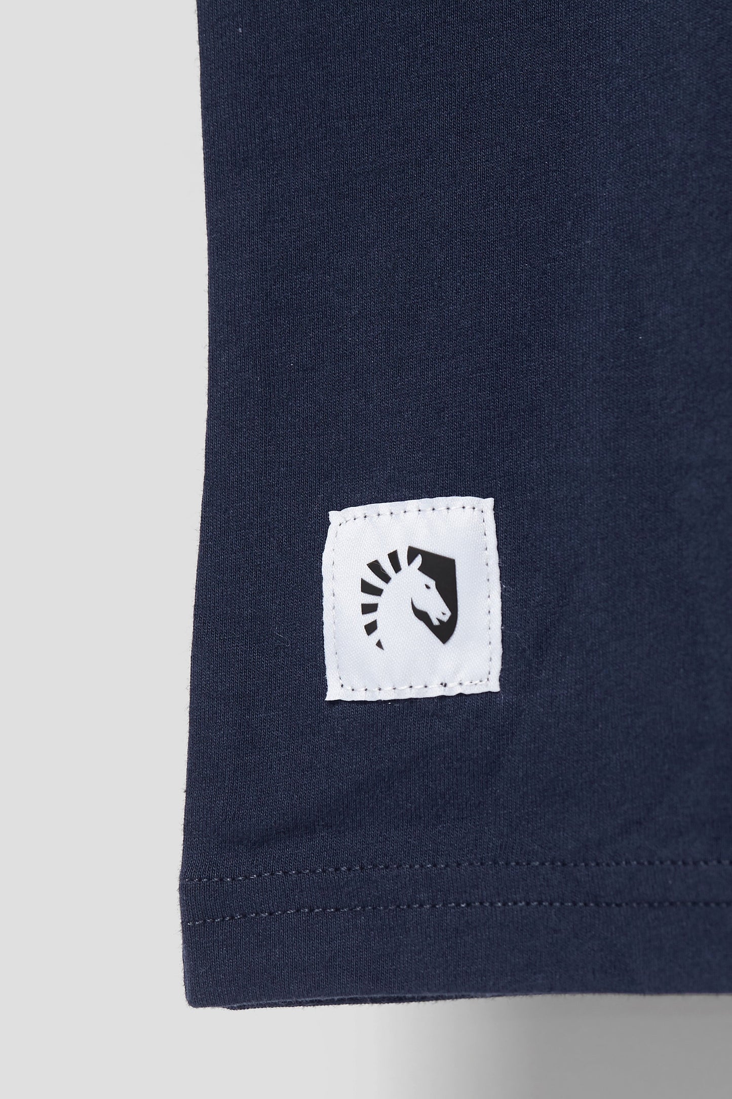LIQUID HEART CREST SHORT SLEEVE TEE - NAVY - Team Liquid