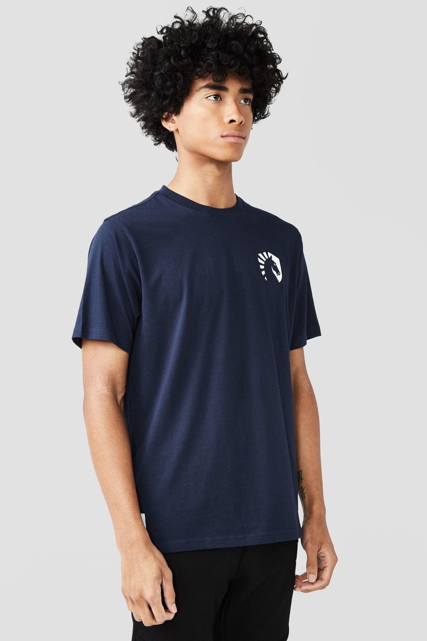 LIQUID HEART CREST SHORT SLEEVE TEE - NAVY - Team Liquid