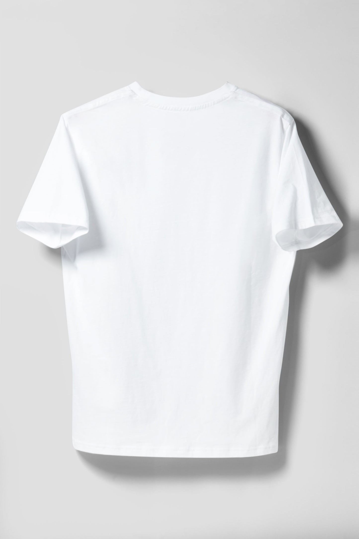 LIQUID HEART CREST SHORT SLEEVE TEE - WHITE - Team Liquid