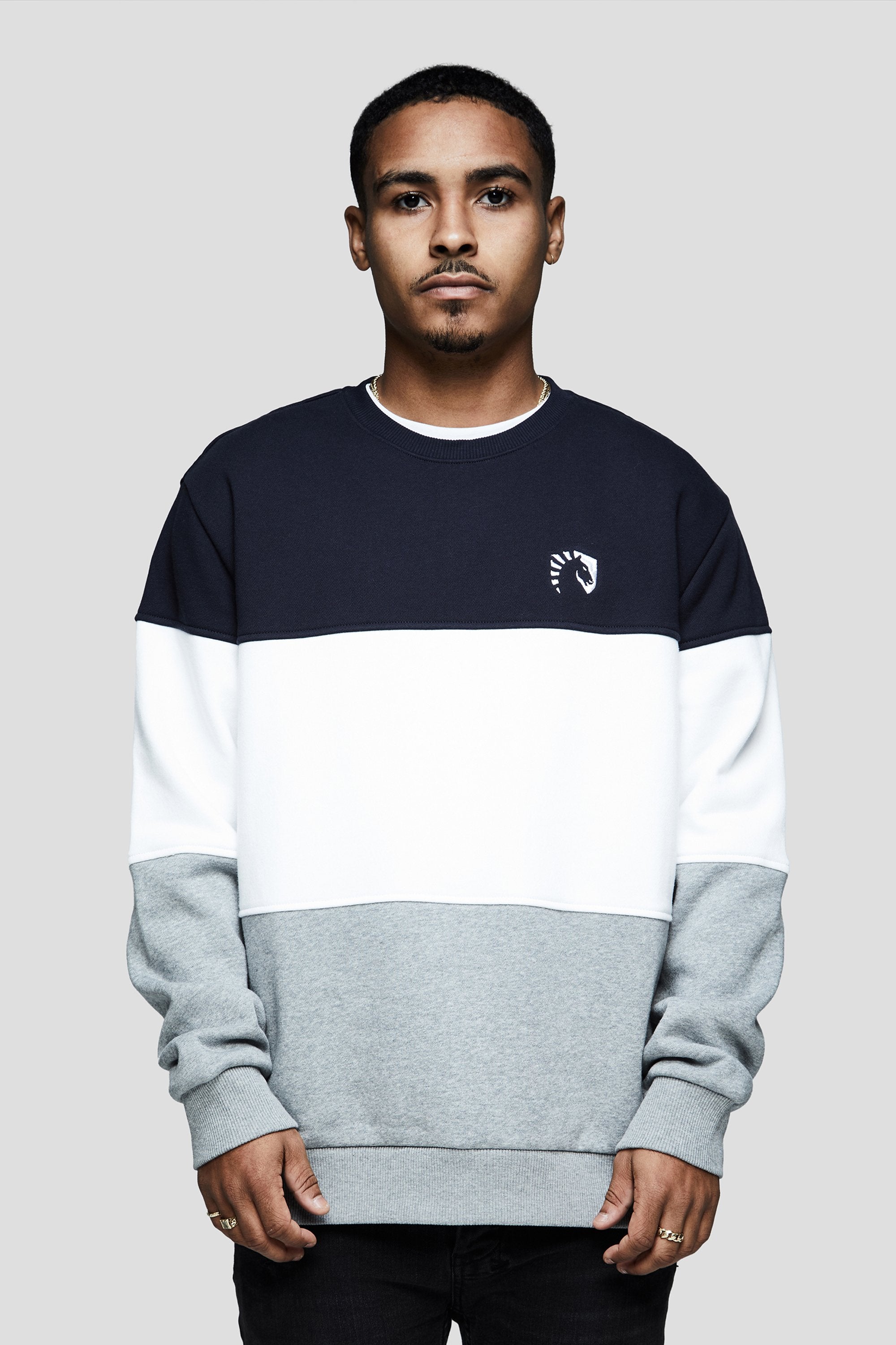 Crew neck sweatshirt with pocket best sale