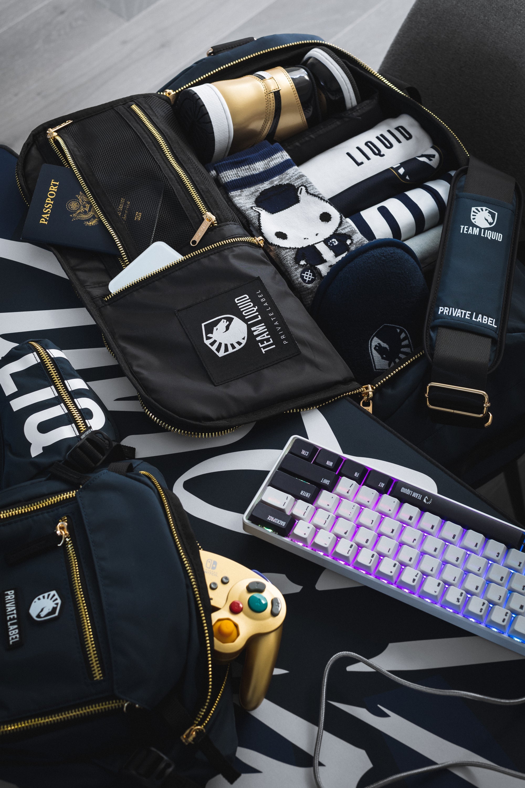 LIQUID x PRIVATE LABEL WEEKENDER DUFFEL Team Liquid